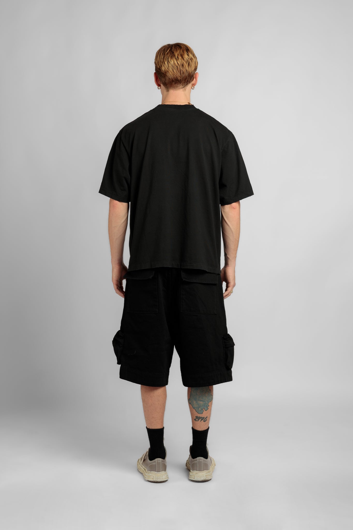 Black Eight Pockets Cargo Shorts